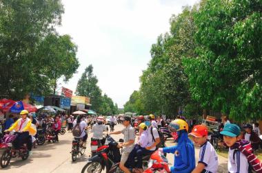 Bán lỗ đất Mỹ Phước 3,đối diện chợ,dân đông,đường 16m,tiện xây trọ. DT: 150m2. Giá 1tỷ200