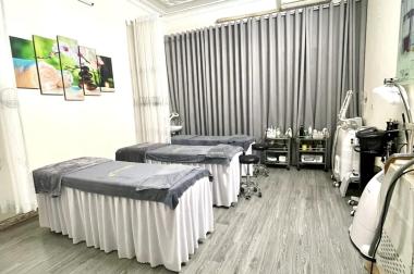 Tôi cần cho thuê lâu dài nhà 4 tầng đã làm nội thất rất đẹp để phục vụ kinh doanh