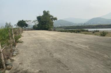 VIEW SÔNG BÔI, 2 OTO KHÁCH TRÁNH NHAU, THUỘC TRUNG TÂM HUYỆN KIM BÔI