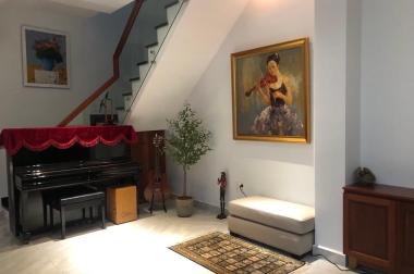 Bán nhà HXH khu VIP đường Hoàng Hoa Thám,Phường 6,Bình Thạnh.74m2,ngang 10m.Giá nhỉnh 10ty