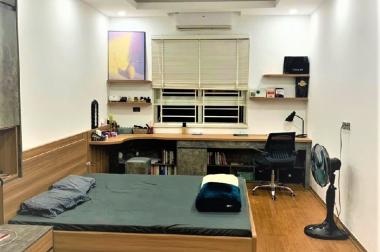 Bán CH Nguyễn Ngọc Vũ, 125m2, 3 ngủ, Chỉ 4,7 tỷ, Nhà đẹp, Nội thất nhập khẩu, Tiện ích ngập tràn