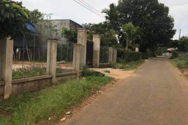Bán gấp mảnh đất trục đường chính. Cạnh trường mầm non Tân Trào Tuyên Quang. Đường dẫn vào khu di
