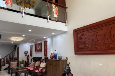 KHU VIP QUÂN ĐỘI LONG BIÊN, NHÀ NGUYỄN VĂN LINH – ÔTÔ SUV, MPV, KINH DOANH VP, VỊ TRÍ ĐẮC ĐỊA. Em Thành zalo:\ 0988837189.