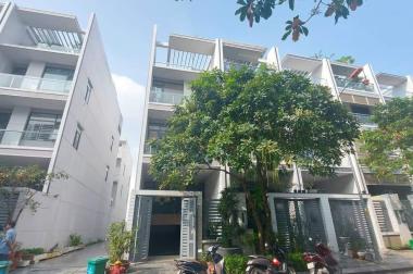 LÔ KẾ GÓC 105M VẠN PHÚC 1, ĐANG CHO THUÊ VĂN PHÒNG 30TR/TH .