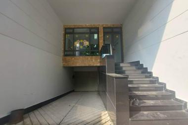 LÔ KẾ GÓC 105M VẠN PHÚC 1, ĐANG CHO THUÊ VĂN PHÒNG 30TR/TH .