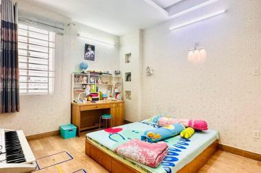 Rẻ giật mình, Nhà Đa Sỹ Hà Đông, 50m, giá chỉ 2.5 tỷ