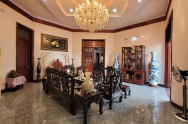 Biệt Thự Mặt Tiền Đẳng Cấp - Phước Long A - Thủ Đức - 984M2 - 4 Tầng - 7PN - Chỉ 80 Tỷ.