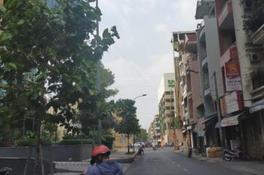 Không lo làm chỉ lo du lịch nên đến lúc suy thoái kinh tế phải đau khổ bán nhà gấp với giá cực rẻ