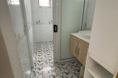 [1.5 tỷ] Có Ngay Căn Góc 78m2 2PN tại KĐT Việt Hưng, 2 Ban công, View sân công viên.