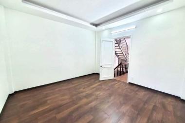 Bán nhà Trần Duy Hưng 50m x 5 tầng, mt: 4m