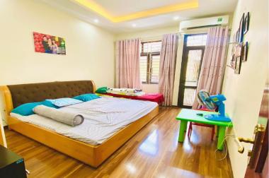 Bán nhà Cầu Giấy 52m x 4 tầng, mt: 4m, nở hậu, ô tô đỗ cửa