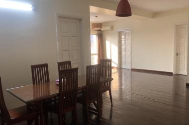Chính chủ cần bán căn hộ KĐT Ciputra căn góc tòa E1 153m 4PN full đồ view đẹp. 0961127399