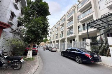 110m Giá 2.5 Tỷ Chung Cư Phố Hạ Đình Thanh Xuân. Chủ Cần Bán Nhanh Để Mua Nhà Đất.