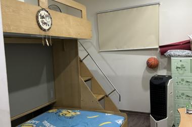 Chính chủ bán căn 2 ngủ ngay ngã tư Mai Động, Hà Nội.