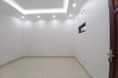 Bán nhà Lo Goc, Oto Đỗ Phố Hoàng Văn Thái 52m2 Mt 3.8 Giá 6.5 tỷ