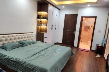 BÁN NHÀ NGÃ TƯ SỞ - 5TẦNG MỚI ĐẸPHÀNG XÓM ROYAL CITY - Ô TÔ ĐỖ CỔNG 3.7 tỷ