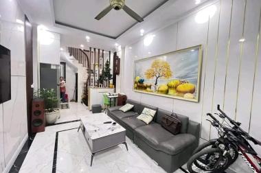 BÁN NHÀ NGÃ TƯ SỞ - 5TẦNG MỚI ĐẸPHÀNG XÓM ROYAL CITY - Ô TÔ ĐỖ CỔNG 3.7 tỷ