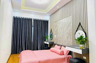 Bán Nhà Ngã Tư Sở - Ba Bước Ra Phố - Gần Ô Tô – Mới DT 38m2x 5 Tầng 3.2 tỷ - 0352869328