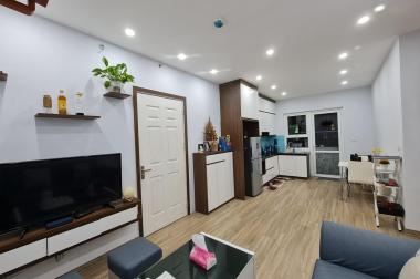Chủ nhà nhờ bán căn HH1A Linh Đàm, 56 m2, nhiều tiện ích gần trường học, siêu thị, nội thất sàn gỗ chất lượng, giá rẻ bất ngờ.