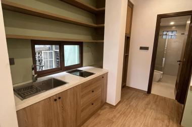 Thang máy Hàng Điếu mới kính coong, kinh doanh khủng nhỉnh 20 tỉ