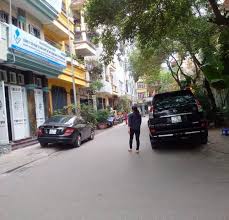 Bán nhà phân lô ngõ Linh Lang DT 86m2, măt tiền 6,6m giá 24,8tỷ