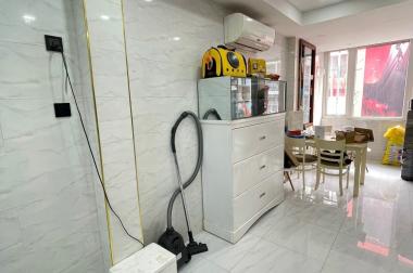 KẸT NỢ BÁN GẤP nhà MT Nguyễn Đình Chiểu Quận 3 7tầng chỉ 18.2TỶ