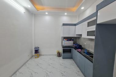 Bán nhà riêng  trung tâm Thanh  trì, 38m2, 4 tầng chỉ 2,7 tỷ 