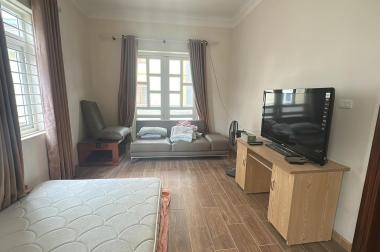 Bán ngôi nhà 84m2 phố Âu Cơ, Tây Hồ Chủ tự xây 6 ngủ Ngõ 2 Ô tô tránh 10m 6.9 Tỷ