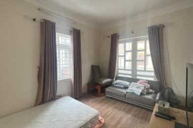 Bán ngôi nhà 83m2 phố Âu Cơ, Tây Hồ Chủ tự xây 6 ngủ 10m 2 Ô tô tránh 6.7 Tỷ
