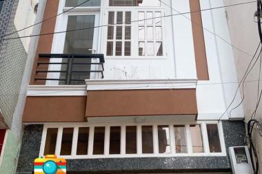 Cần bán nở hậu, 3 tầng đối diện HADO CENTROSA, P11, Q10 giá 9.99 tỷ. 
