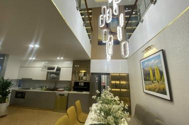 Penhouse đường Nguyễn Trãi, 235m2, chủ nhà để không ở, đủ đồ xịn, 9.4 tỷ