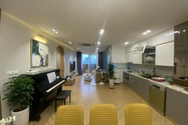 Penhouse đường Nguyễn Trãi, 235m2, chủ nhà để không ở, đủ đồ xịn, 9.4 tỷ