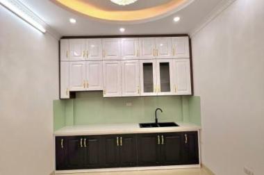 BÁN NHÀ THƯỢNG THANH, DT 30M, 5 TẦNG, TẦM 3 TỶ