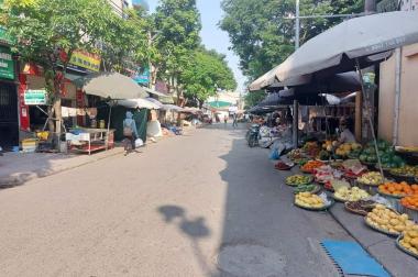 NHỈNH 5 TỶ - NGÕ THÔNG 2 Ô TÔ TRÁNH NHAU - VỊ TRÍ TRUNG TÂM- ĐI BỘ RA CHỢ - HÀNG XÓM VINHOMES RIVERSIDE - VÔ VÀN TIỆN ÍCH