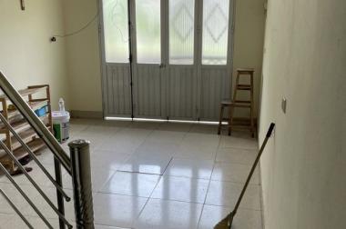 Bán Nhà Cấp 4 Cổ Linh, P. Thạch Bàn, Long Biên 52m2, giá 3,79 tỷ (Gần Cầu Vĩnh Tuy)