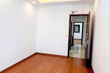Bán Nhà Vĩnh Tuy 40m2*4 Tầng*4 P.Ngủ Nhà Mới Đầu Ngõ Thoáng 5m Ra ÔTô Tránh Giá Linh Hoạt.