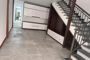 Bán nhà 2 tầng trục chính Tam Lộng, Bình Xuyên