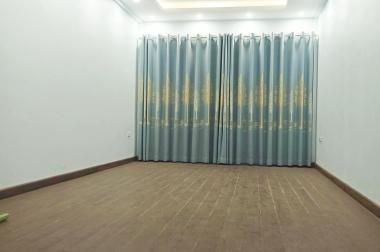 Bán nhà ngõ 28 Xuân La: thông Lạc Long Quân, mặt ngõ, view Hồ Tây. 45m2x6T. Giá: 6.5 tỷ
