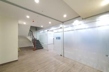CẦN BÁN CĂN PENHOUSE 22TR/M2  - CẦU GIẤY - LÀM VĂN PHÒNG HAY VỀ THIẾT KẾ BỂ BƠI - SÂN VƯỜN Ở CỰC VIP