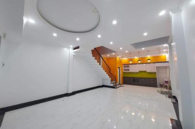 Bán nhà Vũ Xuân Thiều ,Long Biên  60m2 ,mặt tiền 5.4m oto đỗ cổng giá nhỉnh hơn 5 tỷ   