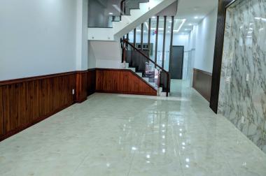 Cần bán nhà sát chợ Phạm Văn Bạch, phường 15, Tân Bình, DT 82m2, 6tỷ9
