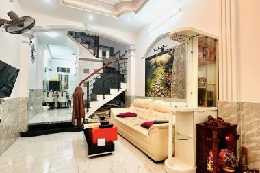 HIẾM. Nhà đẹp 4 tầng gần MT Nguyễn Đình Chiểu, PN, sổ vuông, khu dân trí, 53m2 nhỉnh 8 tỷ