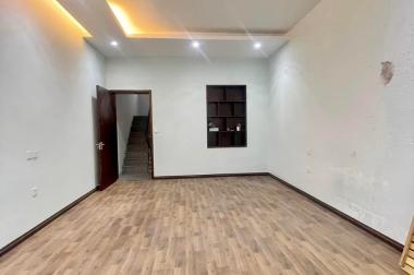 Bán nhà  Nguyễn Viết Xuân , Thanh Xuân ,   DT 45m x4 tầng , MT 4,8m , KD , Giá 6 tỷ  LH : 0989129838