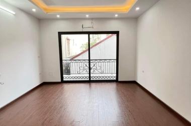 CC bán nhà Ngõ 190 Đền Lừ, Hoàng Mai 4 Tầng 46m2, Lô góc. Nở hậu. Chỉ 3.9 tỷ