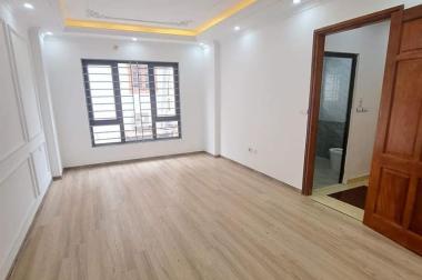 SIÊU PHẨM THÁI HÀ 30M2 CHỈ NHỈNH 2.5 TỶ NGÕ BA GÁC TRÁNH