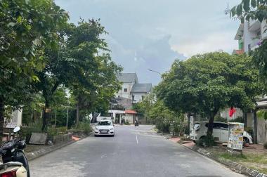 BÁN A10-25 KĐT C5,8 MỞ RỘNG,P.HỒNG HÀ. DT:118.25M2,MT:5M.H: TB !!!
