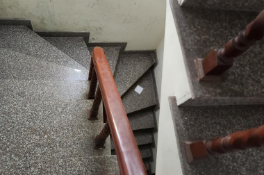 Bán nhà Phố Vọng-Hai Bà Trưng ,36m2 x 5 tầng,ô tô đỗ trước cửa,giá 3.3 tỷ