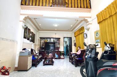 GẤP,GẤP, ĐỊNH CƯ NƯỚC NGOÀI GIẢM KHỦNG GẦN 4 TỶ, CÒN 8xTỶ, NHÀ 5 TẦNG Đ CMT8,P.11,Q3,DT4X17