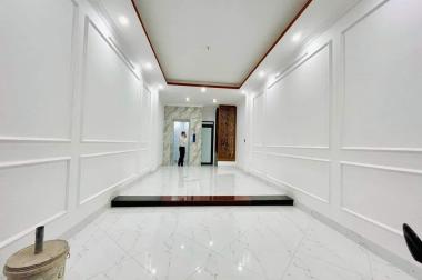 Nhà đẹp Thanh Xuân - Ô TÔ VÀO NHÀ, THANG MÁY, 40m2, nhỉnh 6TỶ