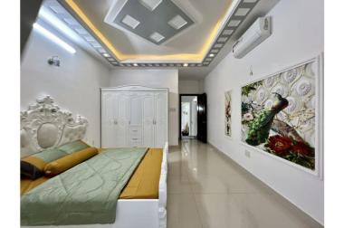 Cần bán nhà Nguyễn Sỹ Sách, Tân Bình, xe hơi đậu trước cửa, tặng nội thất, giá 5tỷ7